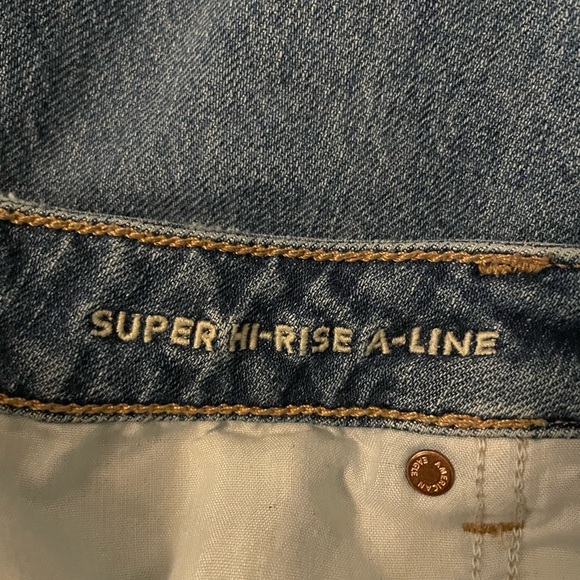 American Eagle Super High Rise A Line Distressed Denim Skirt Size 14 - Picture 13 of 14